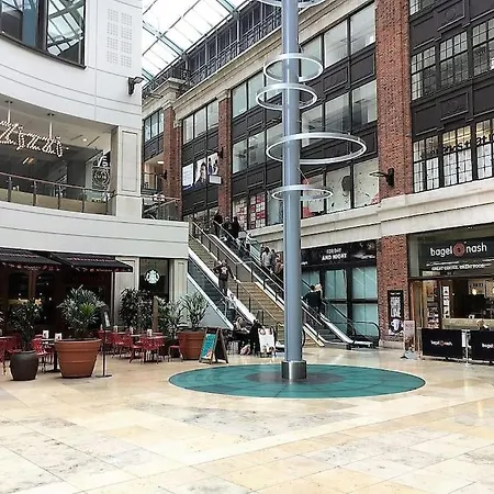 *2s6g* For Your Relaxed & Cosy + Free Parking + Free Fast Wifi * Apartment Leeds (West Yorkshire)