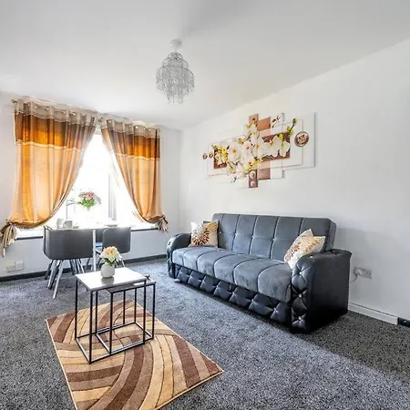 *2s6g* For Your Relaxed & Cosy + Free Parking + Free Fast Wifi * * ليدز