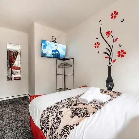شقة *2s6g* For Your Relaxed & Cosy + Free Parking + Free Fast Wifi * ليدز